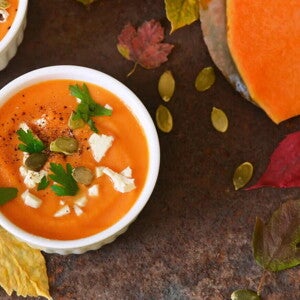 Tortilla de zanahoria con picadillo de tomate
